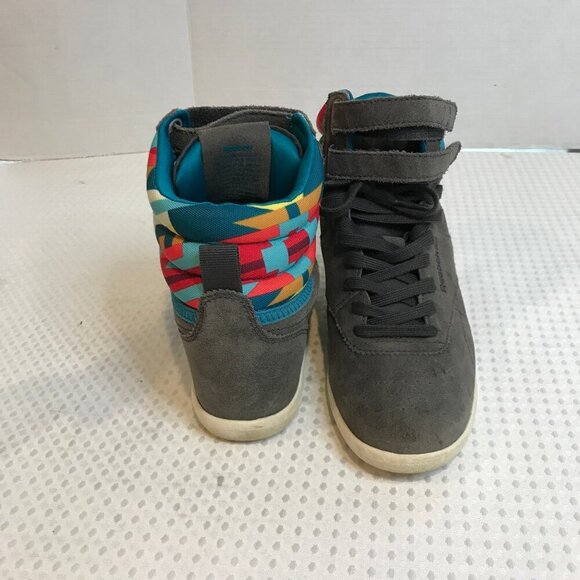 REEBOK WOMENS CLASSIC AZTEC PRINT HI-TOP SNEAKER SIZE 7.5 - Picture 1 of 9